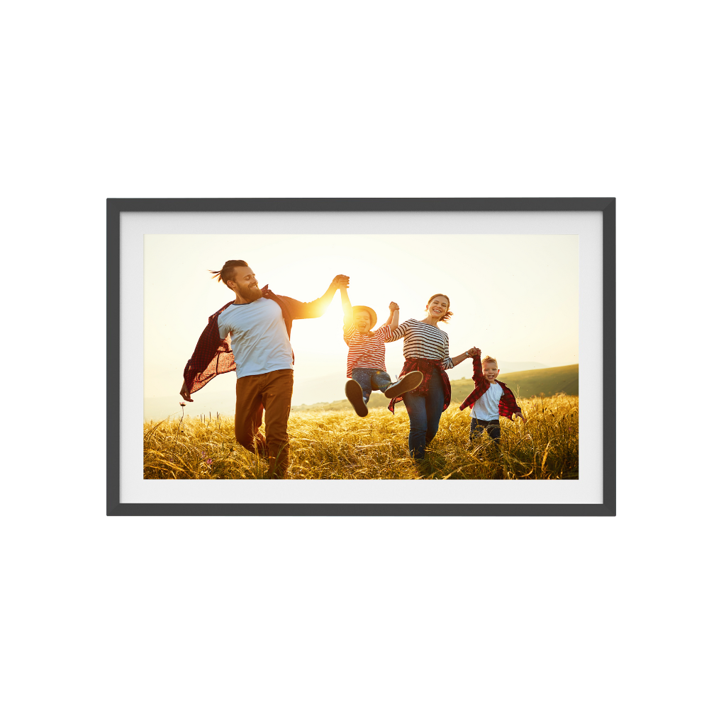 Momnt 10.1" Frameo Digital Photo Frame - Interchangeable Frames