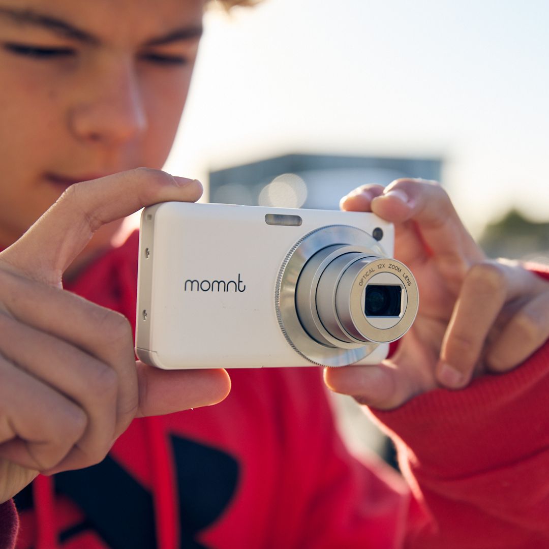 Camera - White, Momnt 6x Optical Zoom